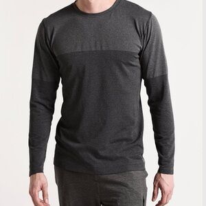 Vuori Seamless Men's Long Sleeve Current Tech Performance Tee